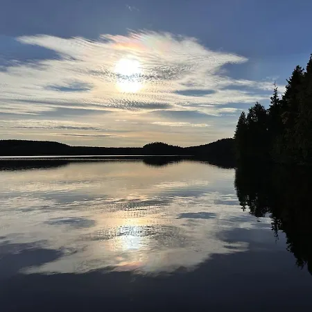 Private Lakeside Metsola Huvilat Kuusamo