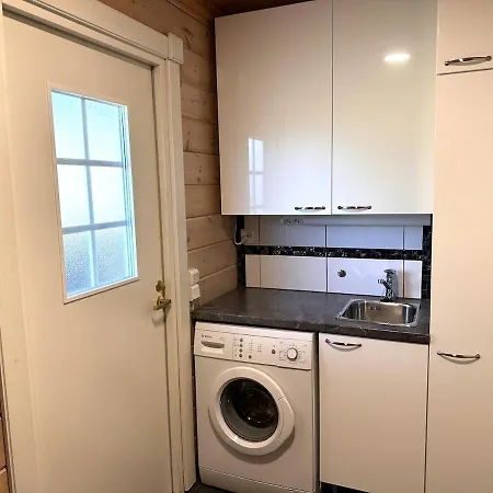 Huvilat Private Lakeside Metsola *