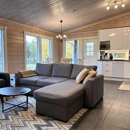 Private Lakeside Metsola