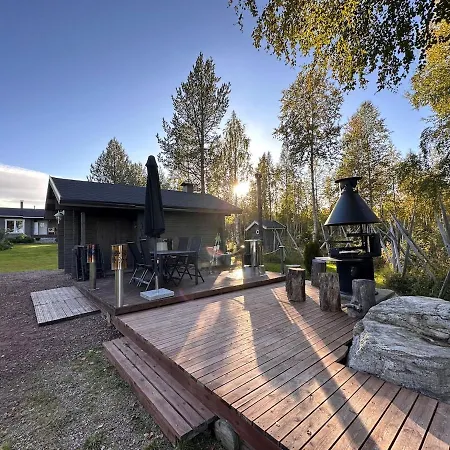 Private Lakeside Metsola Villa *