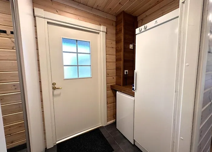 Вилла Private Lakeside Metsola