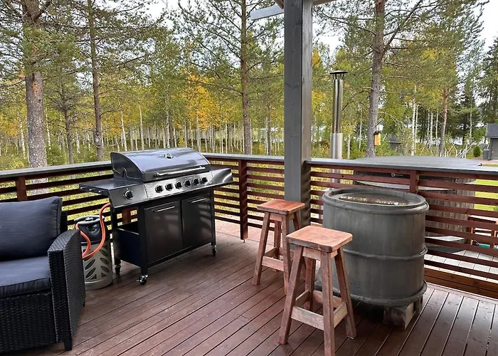 Private Lakeside Metsola *