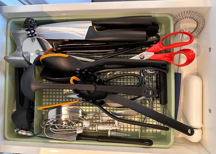 Private Lakeside Metsola Вилла