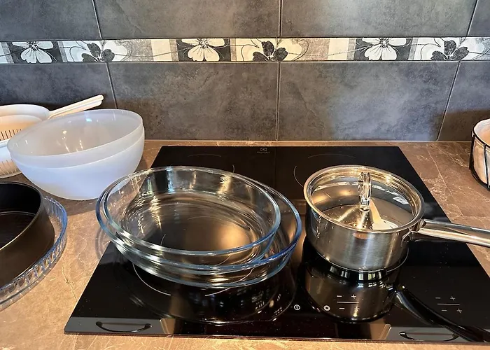 Private Lakeside Metsola Вилла