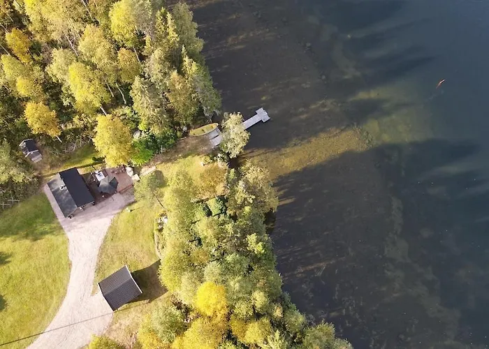 Private Lakeside Metsola Вилла Куусамо