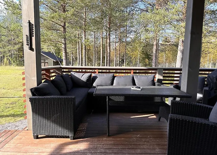 Private Lakeside Metsola Вилла Куусамо